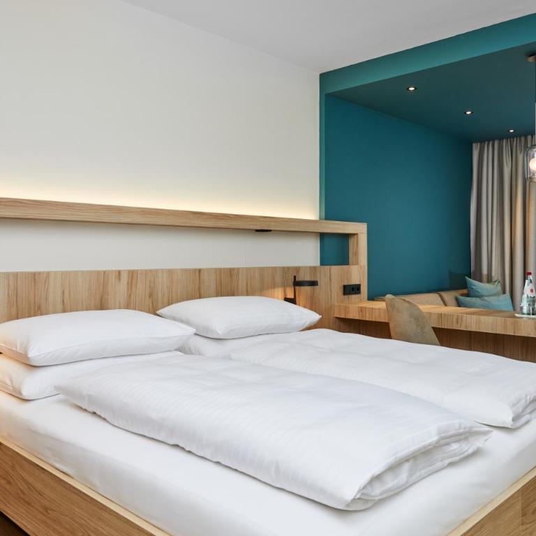 Hotel Stoiser - Doppelzimmer mit Blick auf das Thermalbad - 2