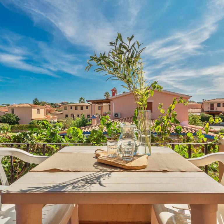 ISA-apartments with air conditioning and private outdoor space in San Teodoro - Appartamento con 2 Camere da Letto - 4