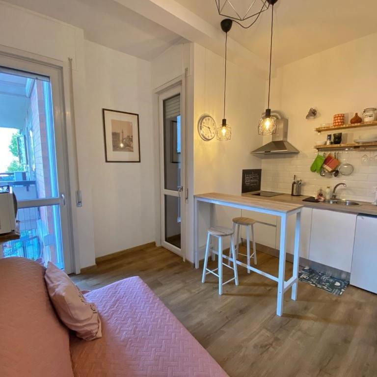 Fevira Suite Airport Free Parking - Appartamento con 1 Camera da Letto - 4