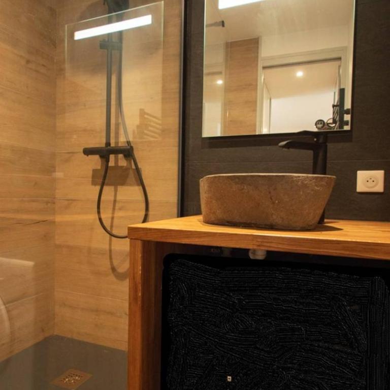 Charmant 2 pièces pour 5 pers avec balcon, service linge inclus ! - FR-1-291-877 - Apartment - 6