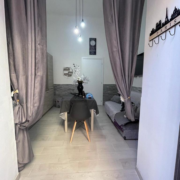 La piccola casetta del centro - Appartamento con 2 Camere da Letto - 9