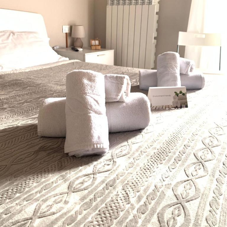 Residenza Lisy Rooms Affittacamere - Camera Matrimoniale con Balcone - 7