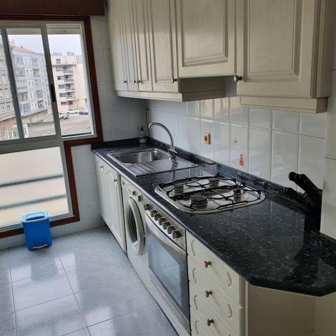 Apartamento 100 m playa, Vilagarcía de Arousa. - Two-Bedroom Apartment - 10