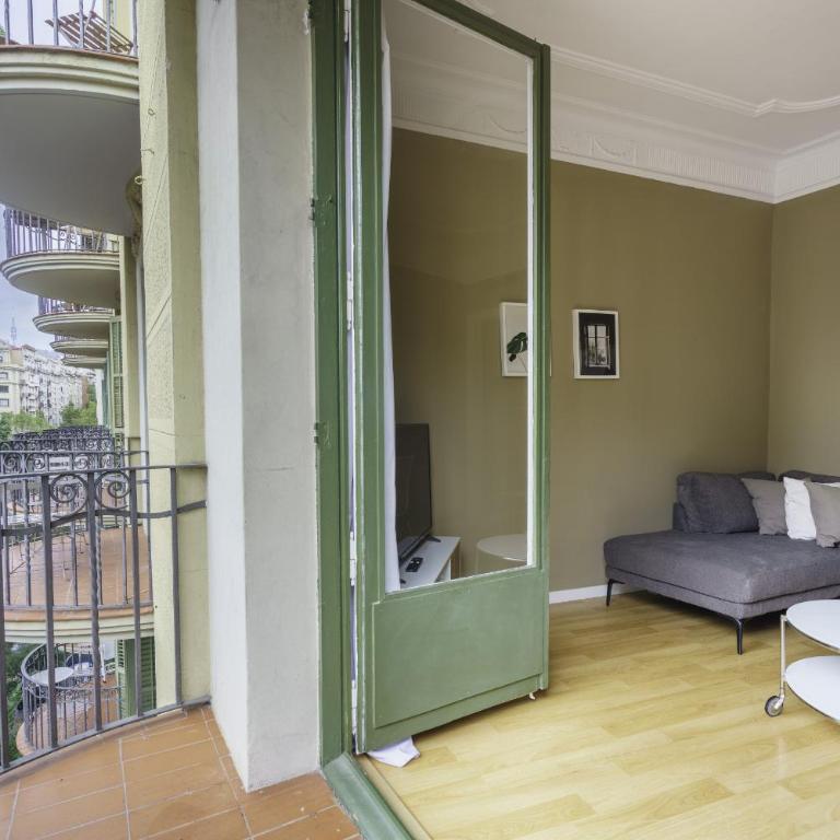 Ola Living Diagonal II Apartments - Deluxe Apartment - 2