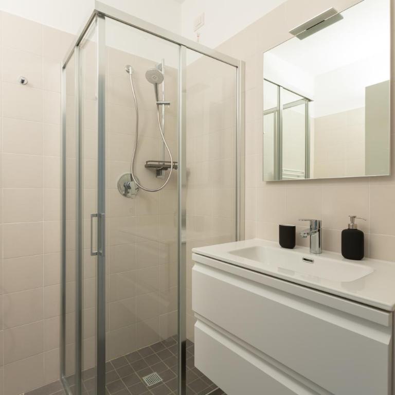 EasyTopStay - Porta Nuova Bright and Roomy Flat - Appartamento con 2 Camere da Letto - 24
