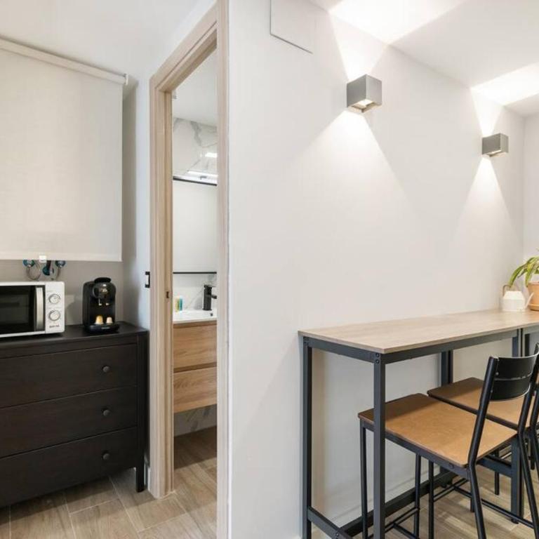 Moderno loft en Ronda de Segovia-1 - One-Bedroom Apartment - 20