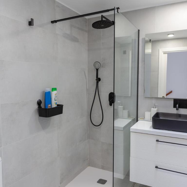 Casa con jardín junto a la playa - Two-Bedroom Townhouse - 9