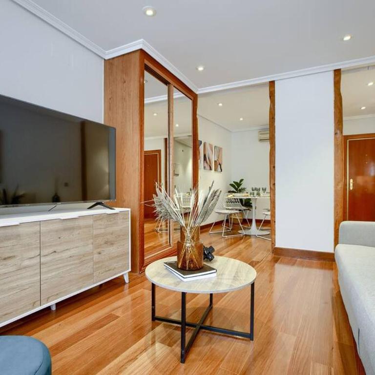 Authentic apartment in Madrid-COMENDA-1-DE - One-Bedroom Apartment - 10