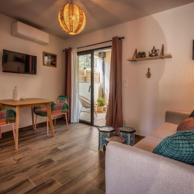 Magic Surf House - Studio Apartment - 1