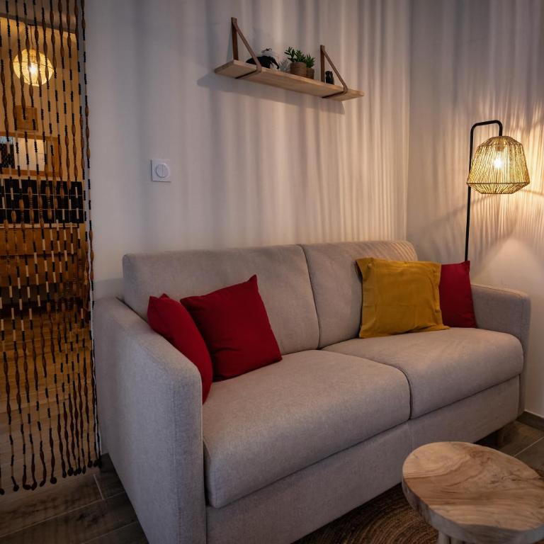 Magic Surf House - Apartment with Terrace - 9