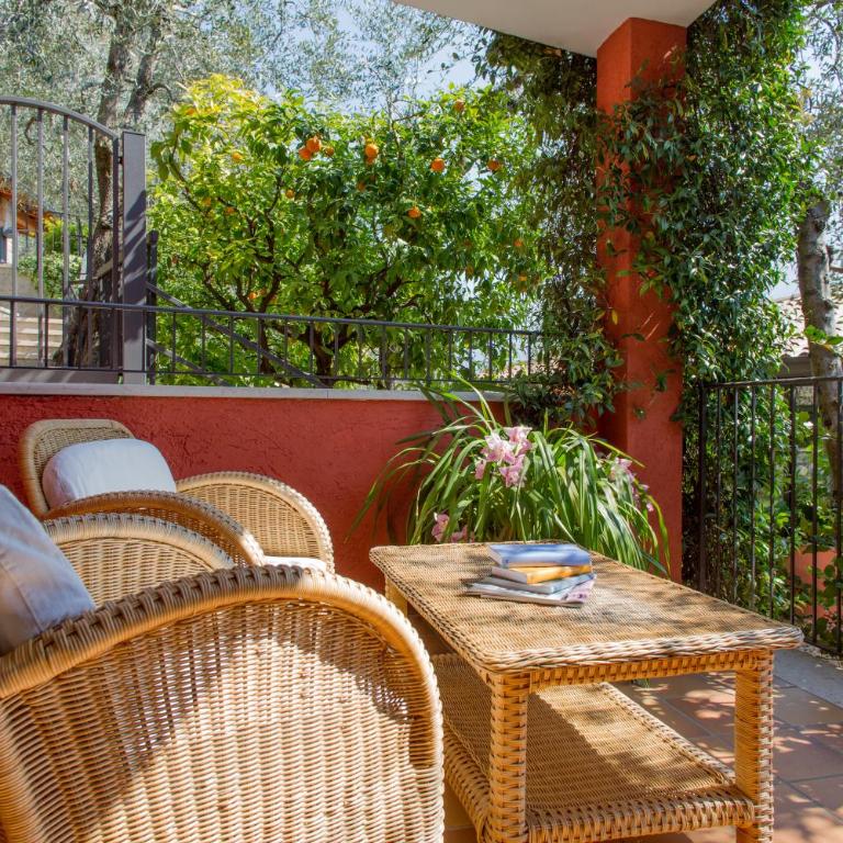 Relax Hotel Villa Gardenia & Villa Oleandra - Comfort Room with Twin Beds - Garden View - 3