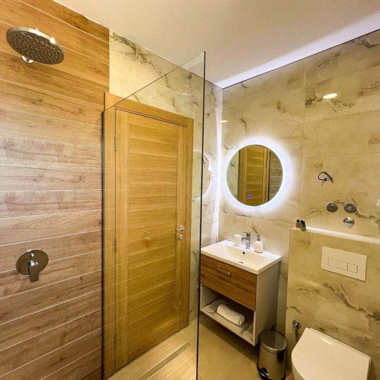 Square Residence & Pool - Economy Double Room - 3