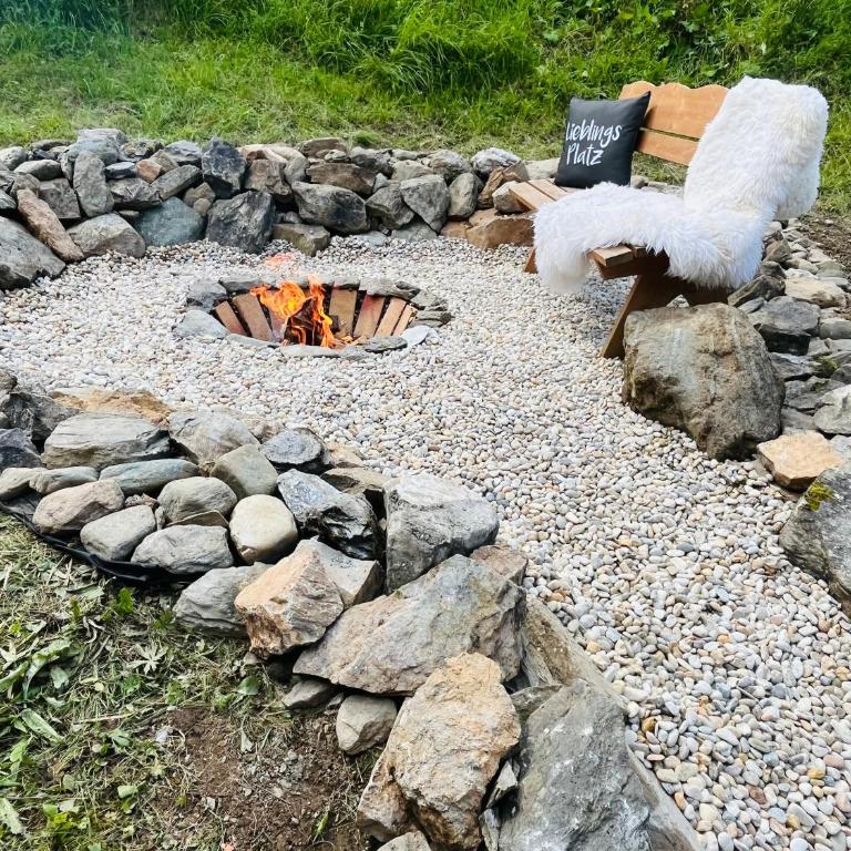 Zirbitz Hütte am Waldrand - Sauna, Kamin, Feuerstelle, Ausblick - Maison 3 Chambres - 7