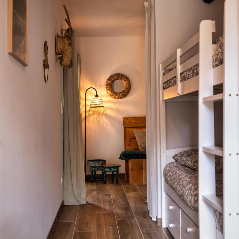 Magic Surf House - One-Bedroom Apartment - 6