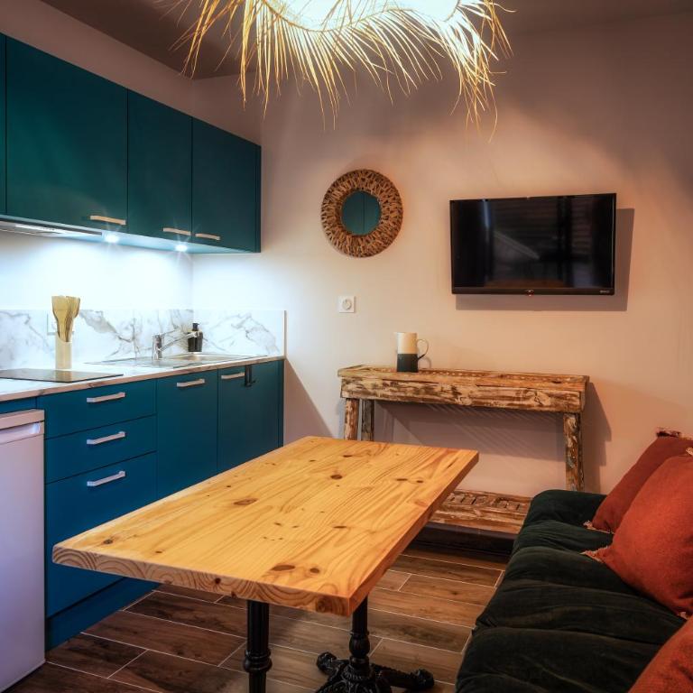 Magic Surf House - One-Bedroom Apartment - 5