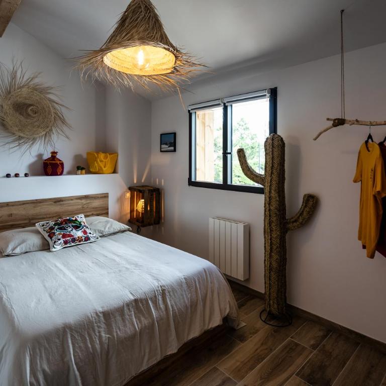 Magic Surf House - Two-Bedroom Apartment - 2