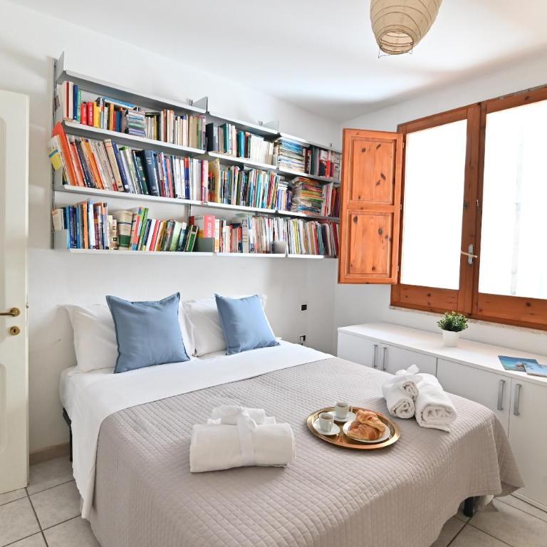 IzzHome Full Center Terrace - Appartamento con 2 Camere da Letto - 2
