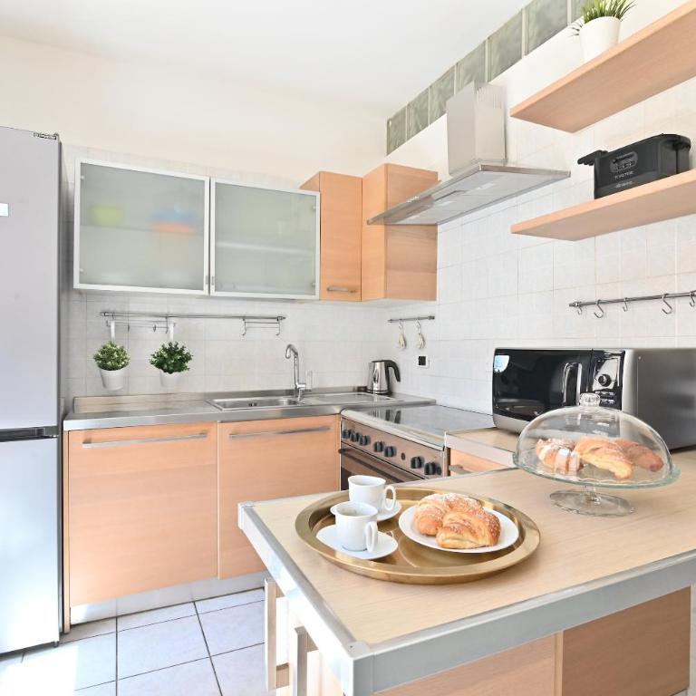 IzzHome Full Center Terrace - Appartamento con 2 Camere da Letto - 4