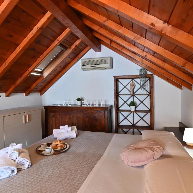 IzzHome Full Center Terrace - Appartamento con 2 Camere da Letto - 36
