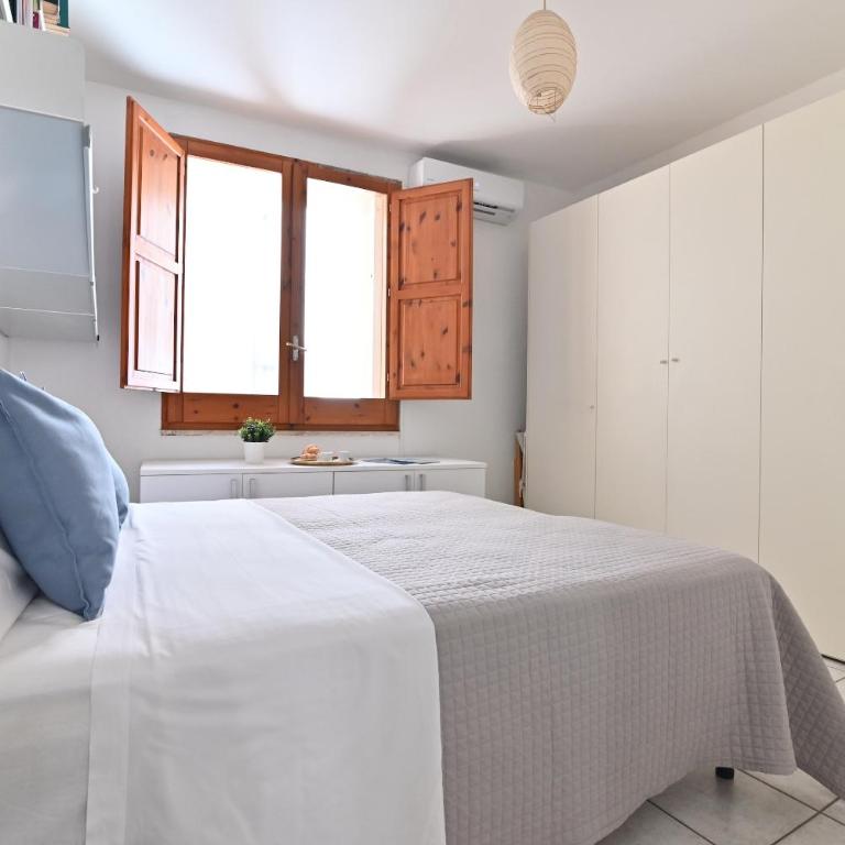 IzzHome Full Center Terrace - Appartamento con 2 Camere da Letto - 50