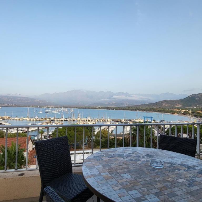 Appartement sur la baie, en centre ville - Apartamento de 1 dormitorio - 15