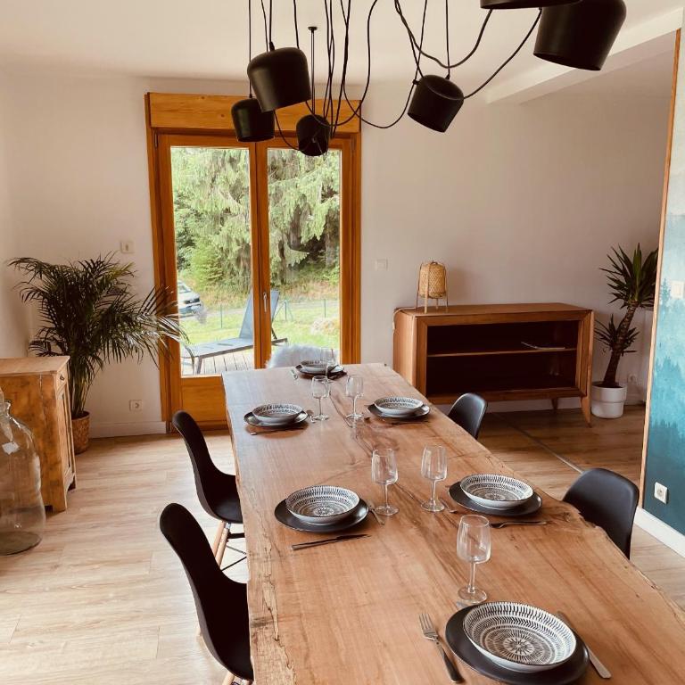 La Gouleote Spacieuse maison type chalet avec jacuzzi, sauna, pétanque - Chalet - 12