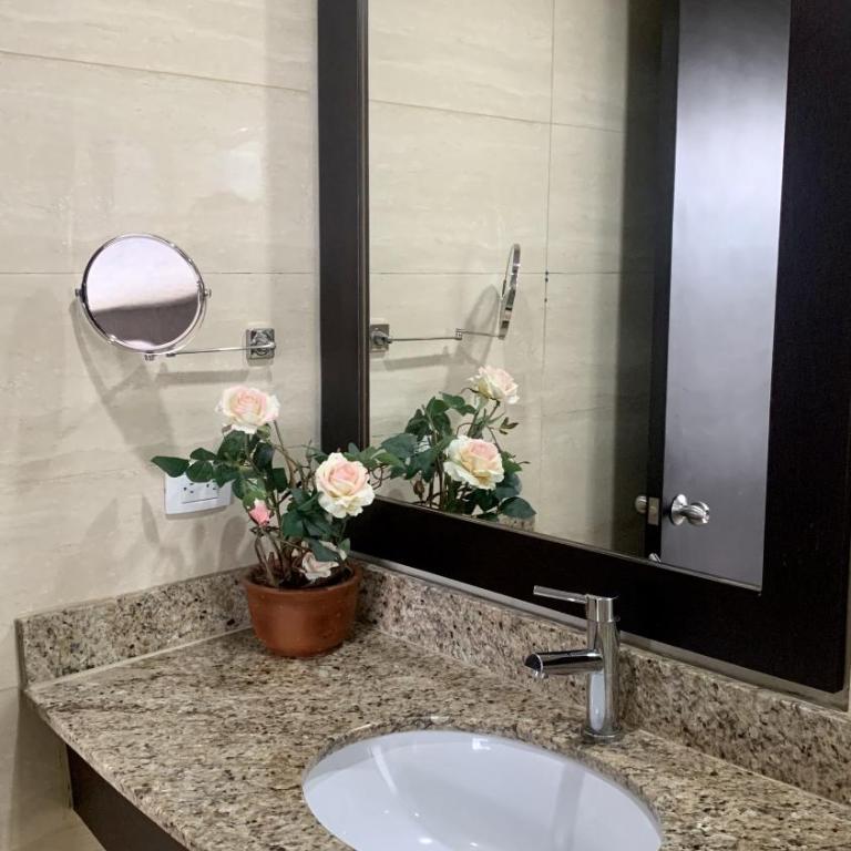 HOTEL CHACAO SUITES - Presidential Suite - 8