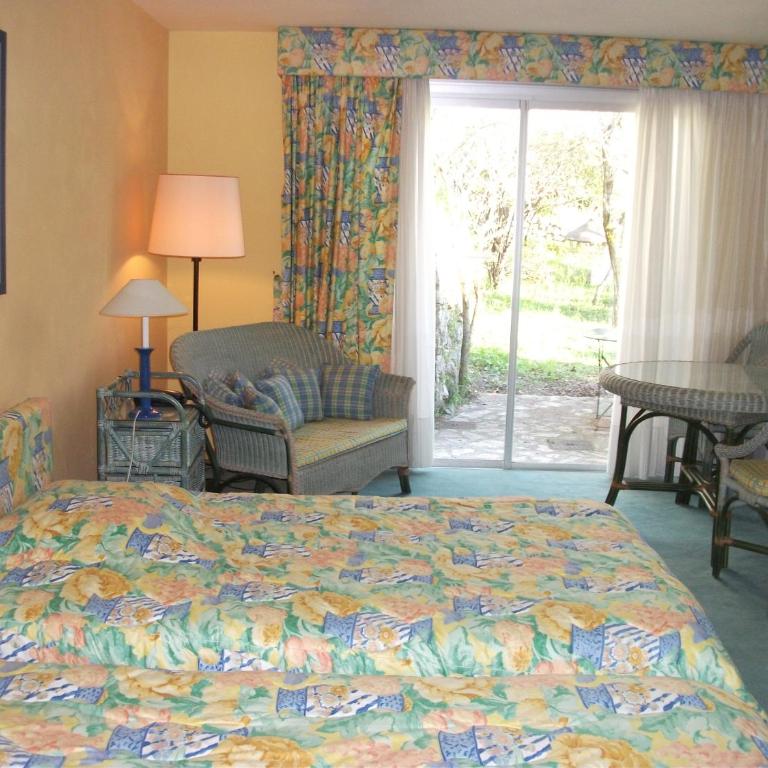 Auberge De La Madone - Zweibettzimmer mit Terrasse - 4