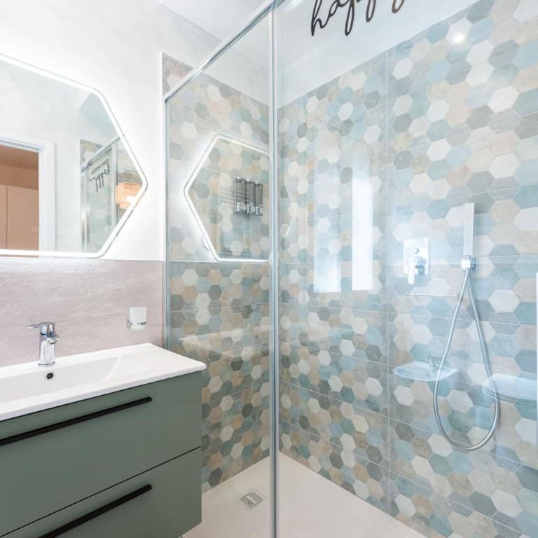 MARCANTONIO ROOM Ampia camera con bagno privato e self check in - Camera Matrimoniale con Bagno Privato - 30