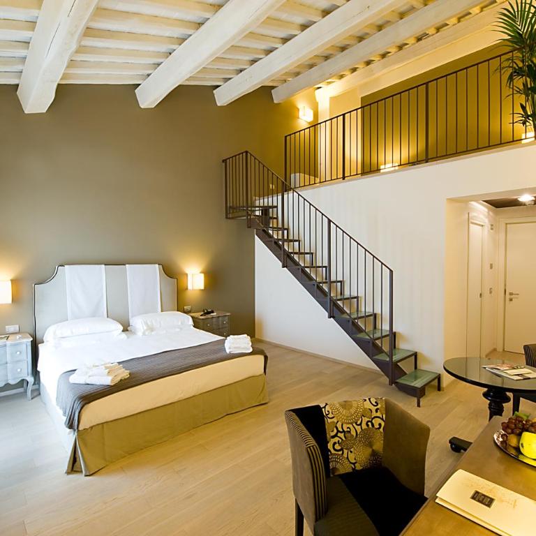 Relais Dell'Olmo - Camera Familiare - 6