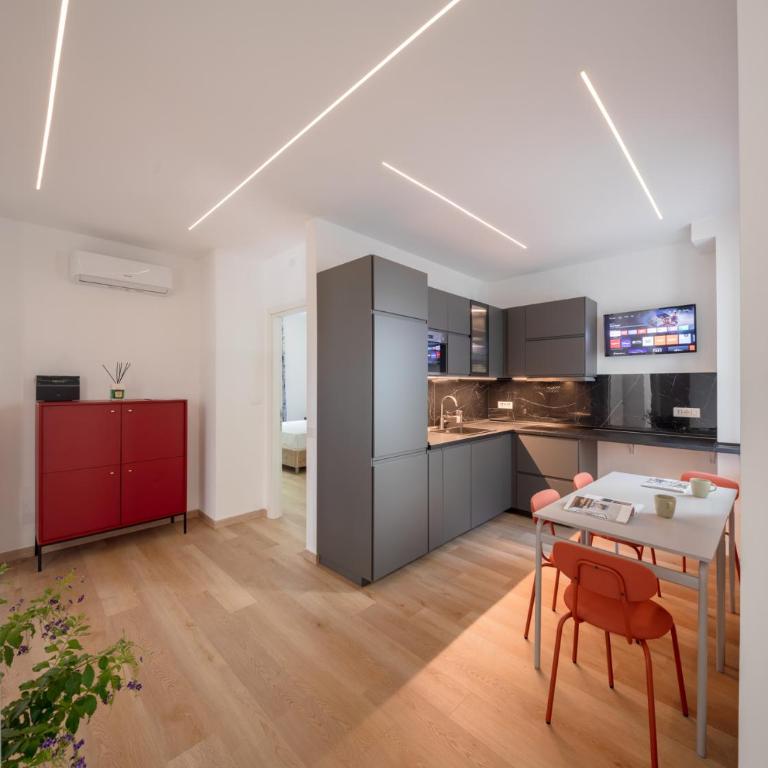 Gianicolense 22 - Appartamento con 3 Camere da Letto - 1