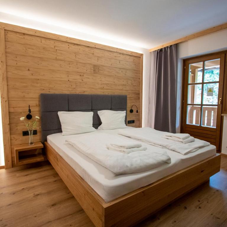 Sporthotel Dachstein West - Deluxe Doppelzimmer mit Balkon - 3