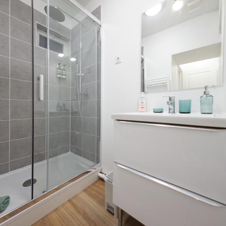 Le PERPInB - 6 personnes - Bureau & wifi - Appartement 3 Chambres - 48