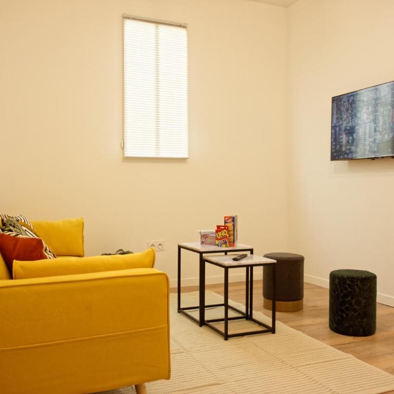 Le PERPInB - 6 personnes - Bureau & wifi - Appartement 3 Chambres - 8