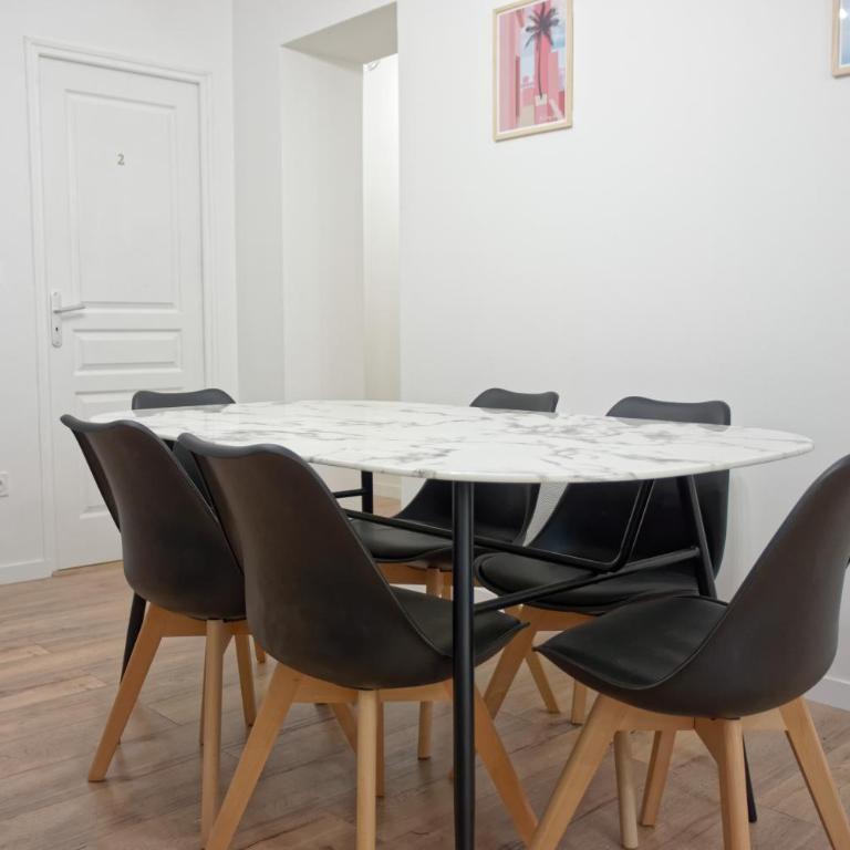 Le PERPInB - 6 personnes - Bureau & wifi - Appartement 3 Chambres - 13