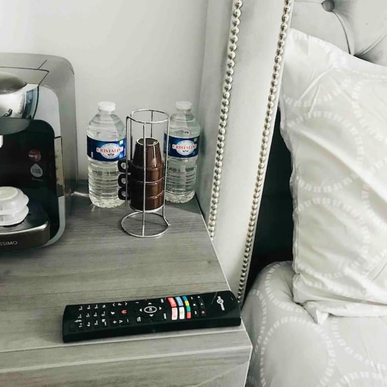 Disney cosy lounge - Two-Bedroom Apartment - 24