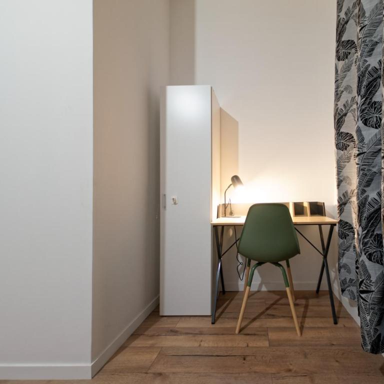 Le PERPInB - 6 personnes - Bureau & wifi - Appartement 3 Chambres - 18
