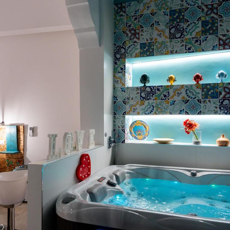 PALAZZO NICOLAUS del BORGO ANTICO - Suite con Vasca Idromassaggio - 5