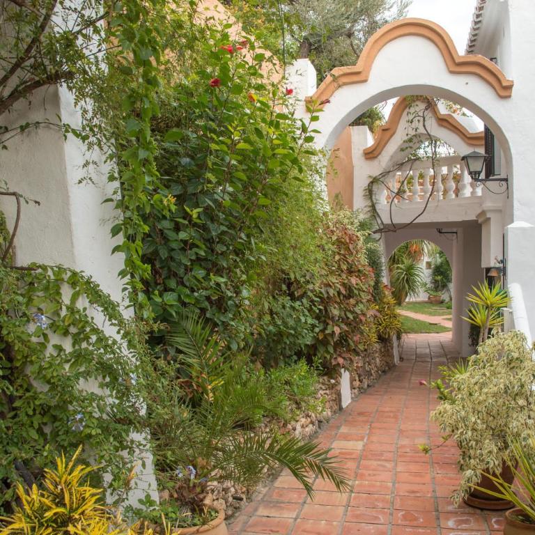 Las Palmas 17B Oasis Properties - Apartment with Sea View - 13