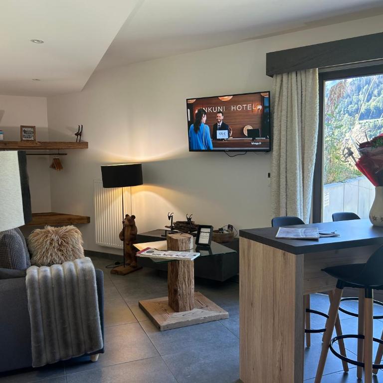 Les Trois Chaufatons - Chalets Boutiques - Apartment mit Terrasse - 2