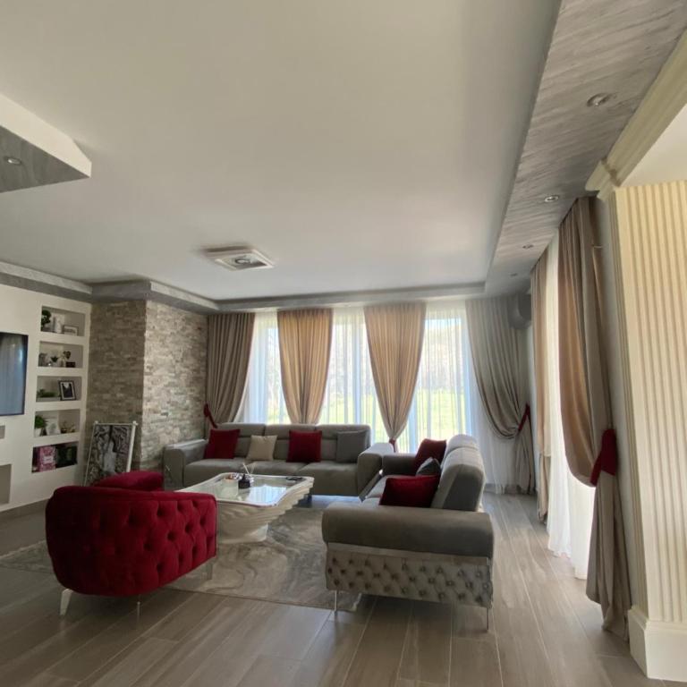 Vila Mikeli - Three-Bedroom Villa - 13
