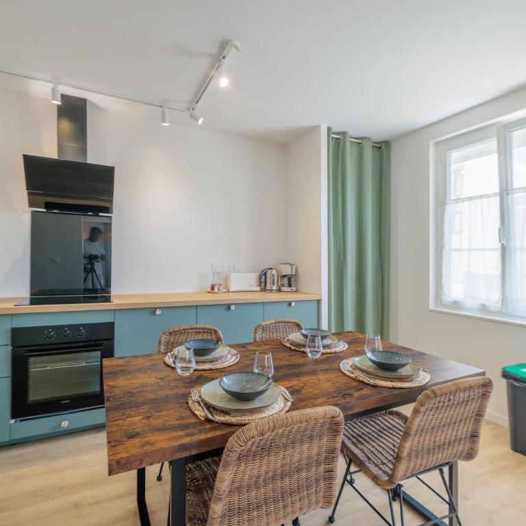 Grand appartement Patio Parking privé Centre Royan 5 pers - Appartamento con 2 Camere da Letto - 6