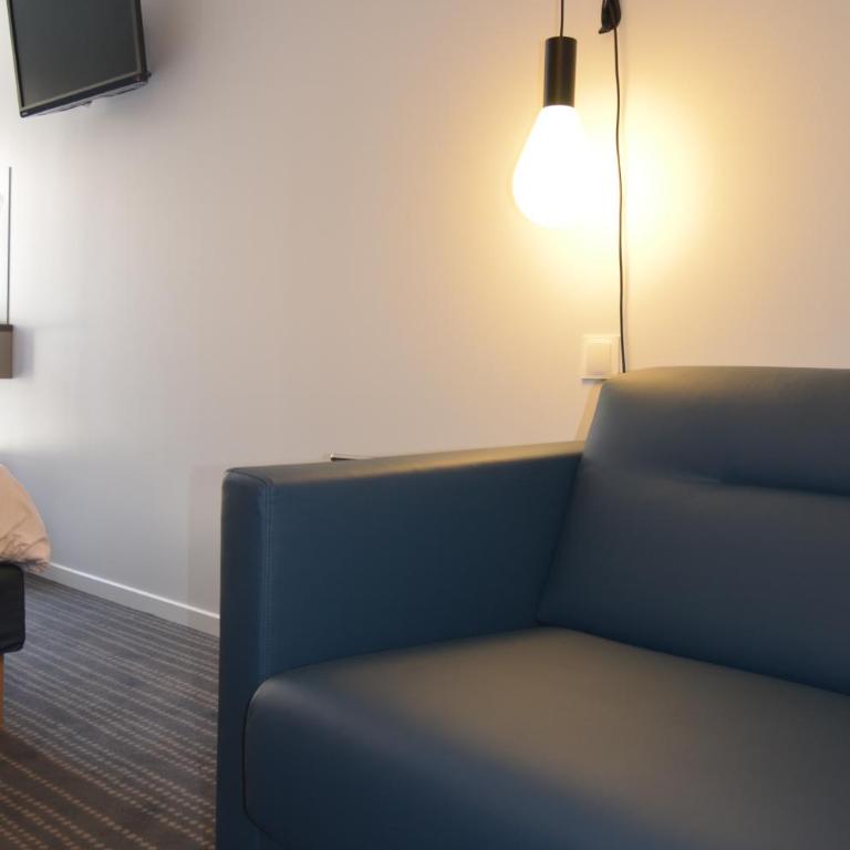 Kyriad Metz Centre - Restaurant Moze - Chambre Triple avec 1 Lit Double et 1 Canapé-Lit - 3