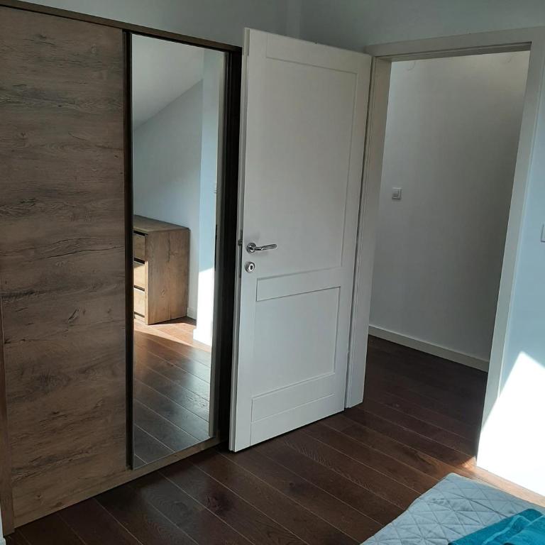 Beautiful flat with sea view Aquamarine - One-Bedroom Apartment - 7
