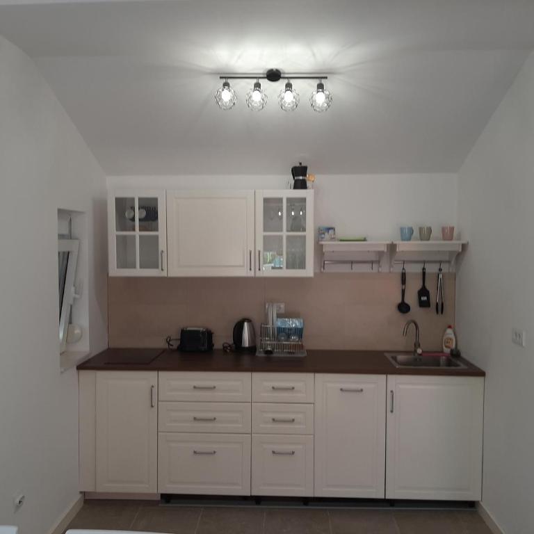 Beautiful flat with sea view Aquamarine - One-Bedroom Apartment - 8