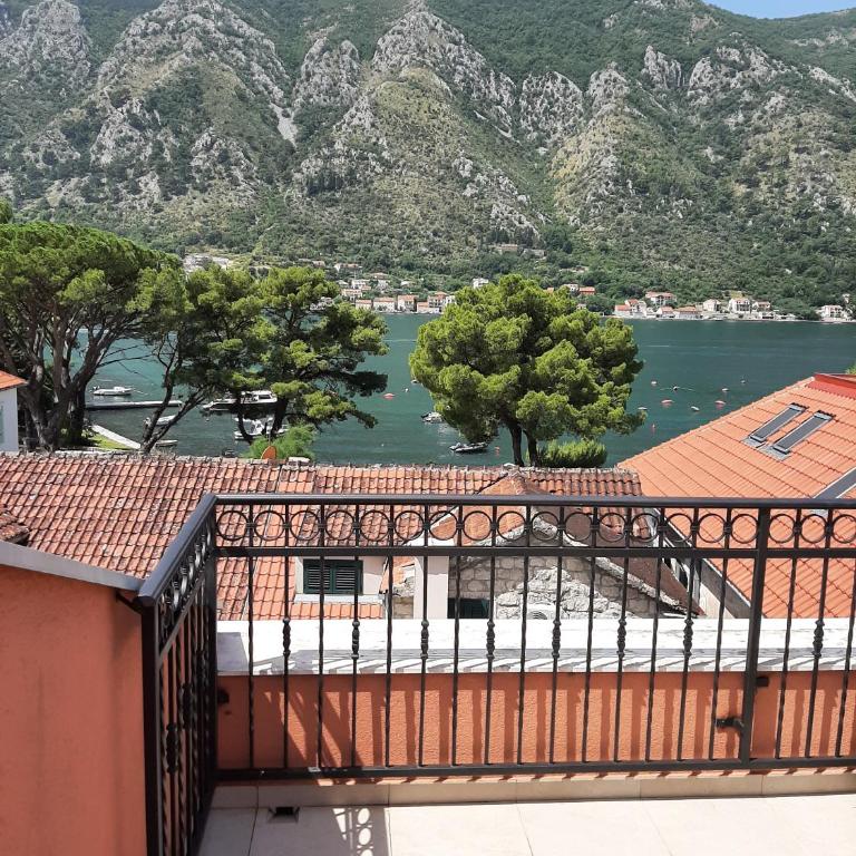 Beautiful flat with sea view Aquamarine - One-Bedroom Apartment - 9