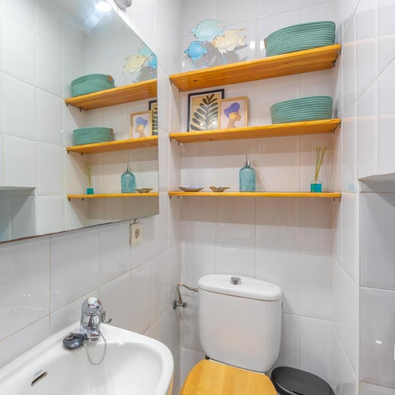 1a linea playa, balcon & piscina - Apartamento de 2 dormitorios - 13