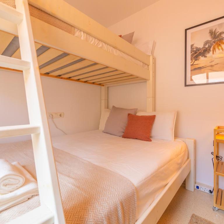 1a linea playa, balcon & piscina - Apartamento de 2 dormitorios - 27