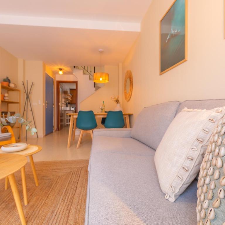 1a linea playa, balcon & piscina - Apartamento de 2 dormitorios - 35