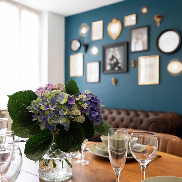 Bohemian Bakoua & Chesterfield Cottage, hyper-centre - Appartement 2 Chambres - 12